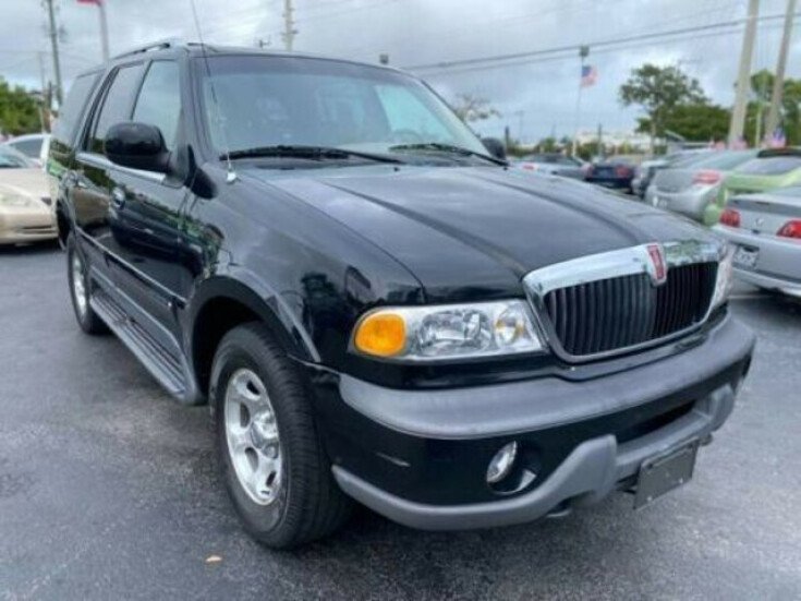 Thumbnail Photo undefined for 1998 Lincoln Navigator